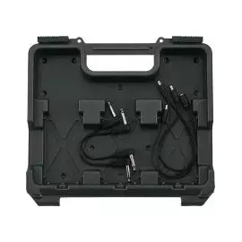 BOSS BCB-30 бокс для педалей. Корпус из прессованного пластика.