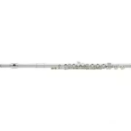 YAMAHA YFL-517H Профессиональная флейта, без резонаторов, колено Си. Головка: чистое серебро. Колено и клапаны: нейзильбер, серебряное покрытие.