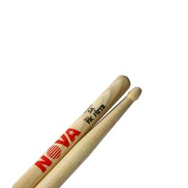 VIC FIRTH N5AN Палочки барабанные "Nova" 5A Наконечник: нейлон Длина: 16' Диаметр: 0.565'