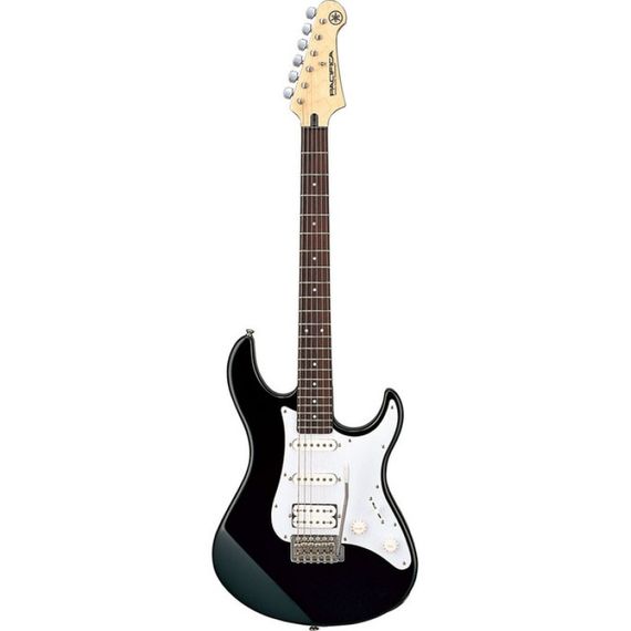 YAMAHA PACIFICA 012 BLACK Гитара электрическая, корпус агатис