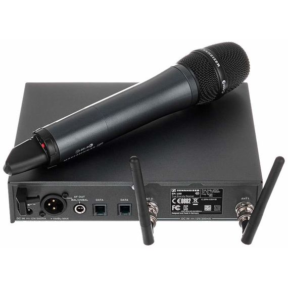 SENNHEISER EW 135 G3-B-X Радиосистема UHF (626-668 MHz), серия G3, приемник EM 100 G3, ручной передатчик