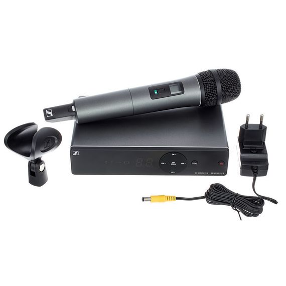 SENNHEISER XSW 1-835-B 614-638 Mhz Радиосистема вокальная с ручным передатчиком