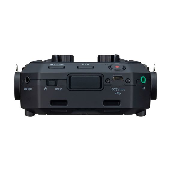 ZOOM H8 Ручной портативный рекордер 12-трековый,с сенсорным интерфейсом управления и поддержкой сменных микрофонных капсюлей.