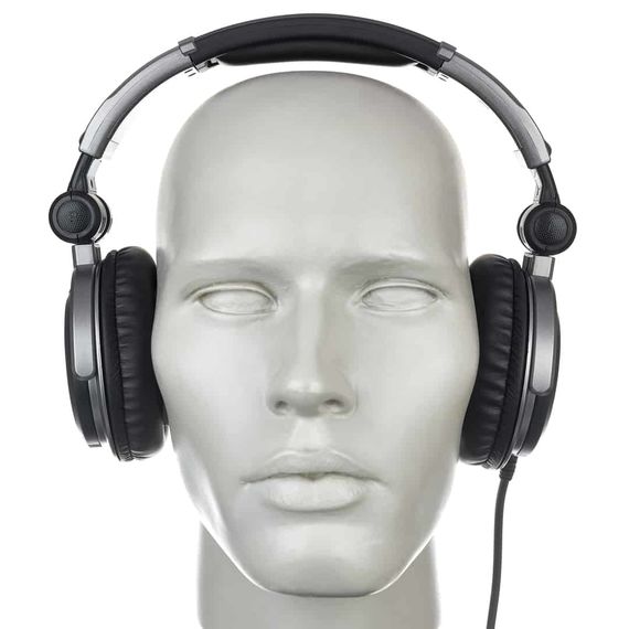 BEHRINGER BDJ 1000 закрытые динамические наушники для DJ, 57 мм, 10 - 30000 Гц 64 Ом, 107 дБ