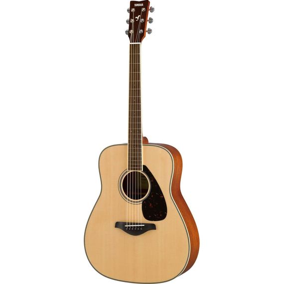 YAMAHA FG820N акустическая гитара, форма корпуса традиционный вестерн, верхняя дека массив ели, нижняя дека нато/окоуме, обечайка нато/окоуме, гриф нато, накладка грифа палисандр, бридж палисандр, верхний порожек уреа, нижний порожек уреа, колки литые, хр