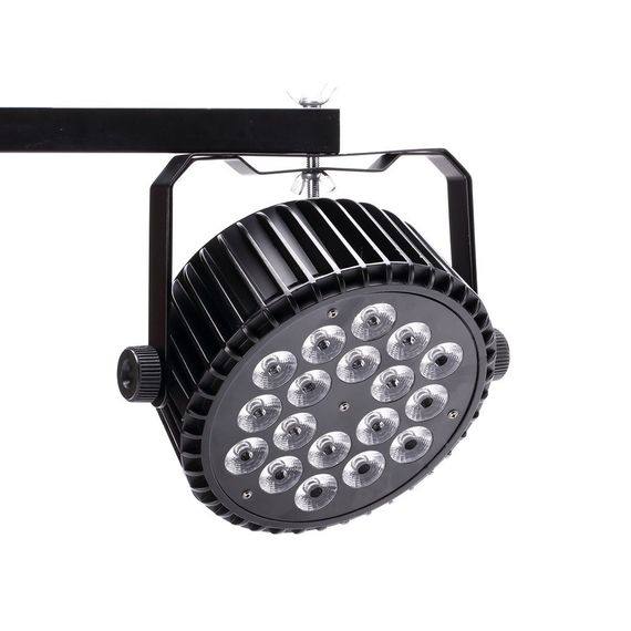 XLINE LIGHT LED PAR 1815 Светодиодный прибор PAR,18х15 Вт RGBWA 5-в-1 светодиодов.
