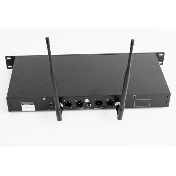 LAUDIO LS-804-M Вокальная радиосистема, 4 ручных передатчика