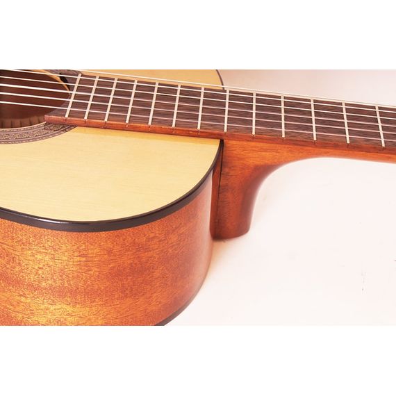 CORT AC100-SG Классическая гитара 4/4, глянцевая,Переработанная традиционная модель AC с улучшенным резонансом и подлинным классическим звучанием.