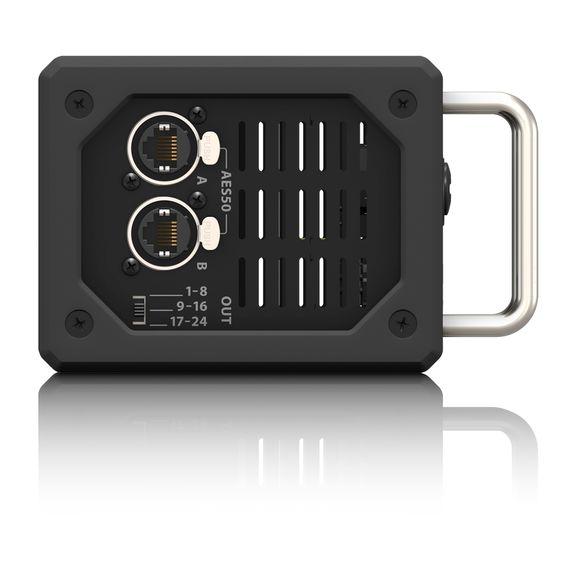BEHRINGER SD8 стейджбокс для цифровых микшеров, 8 входов, 8 выходов