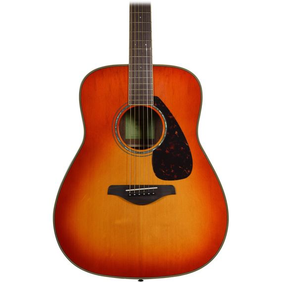 YAMAHA FG830 AUTUMN BURST Акустическая гитара. Верхняя дека из массива Ели.Нижняя дека и обечайки из палисандра.