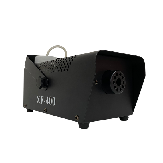 XLINE LIGHT XF-400 Генератор дыма мощностью 400 Вт.Дым машина управляется при помощи пульта дистанционного управления.
