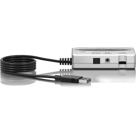 BEHRINGER UCA202 USB интерфейс внешний для записи и воспроизведения звука на компьютере