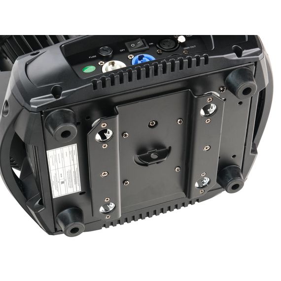LFOCUS BR-740P Моторизированная световая "голова", 7х40Вт