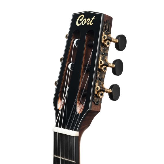 CORT Gold-OC8-NYLON-WCASE-NAT Классическая гитара со звукоснимателем, с вырезом, с чехлом