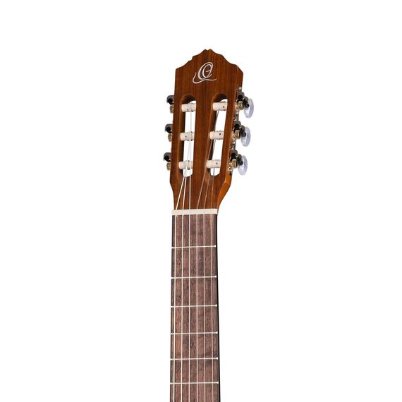 ORTEGA R121-4/4 Family Series Классическая гитара, размер 4/4, матовая, с чехлом, Ortega