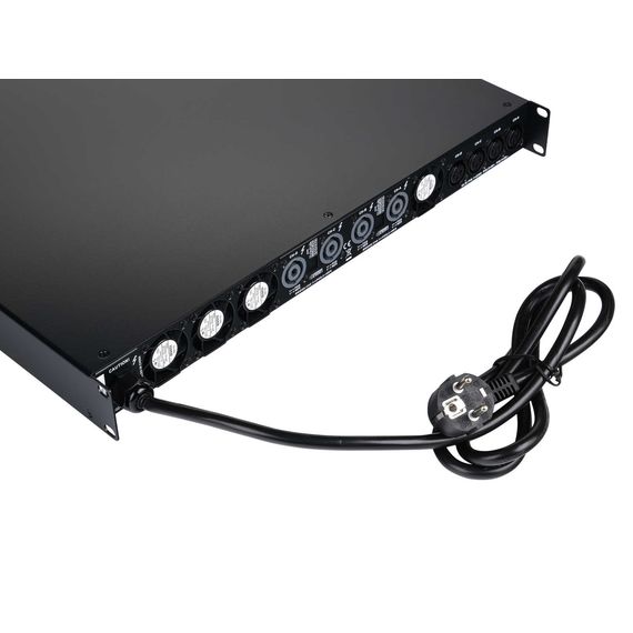 SOUNDKING DG4200 Усилитель мощности цифровой, 4 х 2000Вт