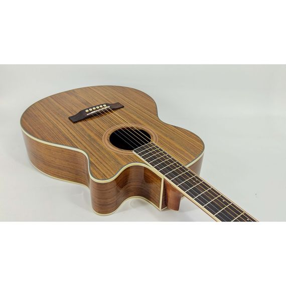 ORIENTAL CHERRY W-215-40 Гитара акустическая 40", с вырезом, верхняя дека орех