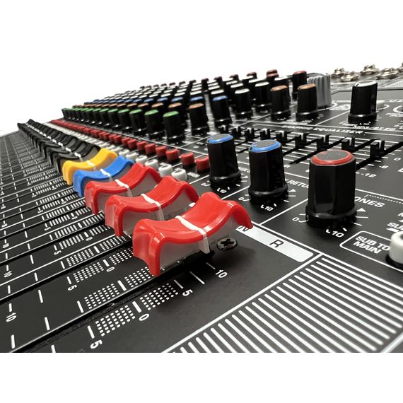 SVS Audiotechnik mixers AM-16 Микшерный пульт аналоговый, 16-канальный